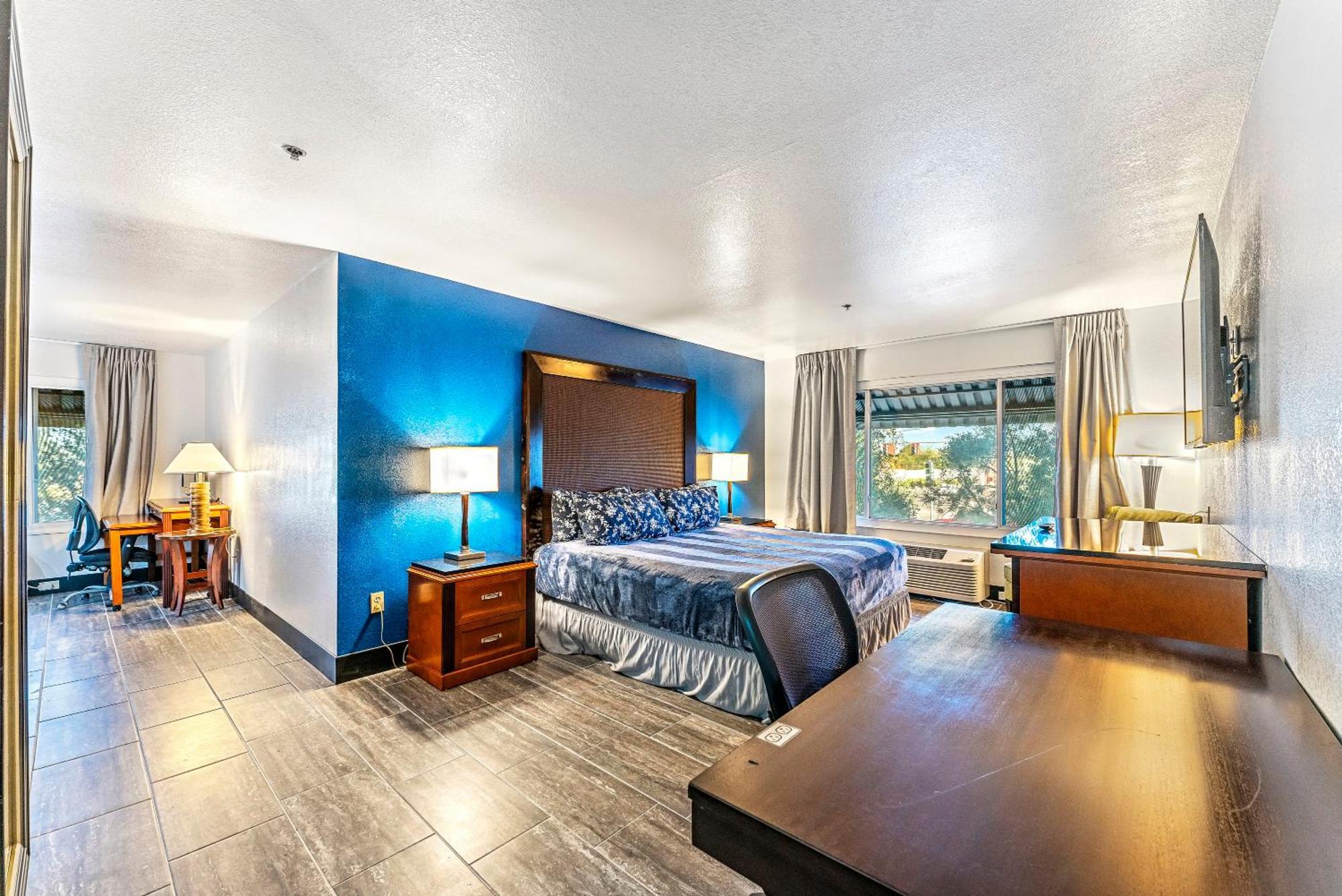 Tempe Corner Apartment Studio King Bed Экстерьер фото