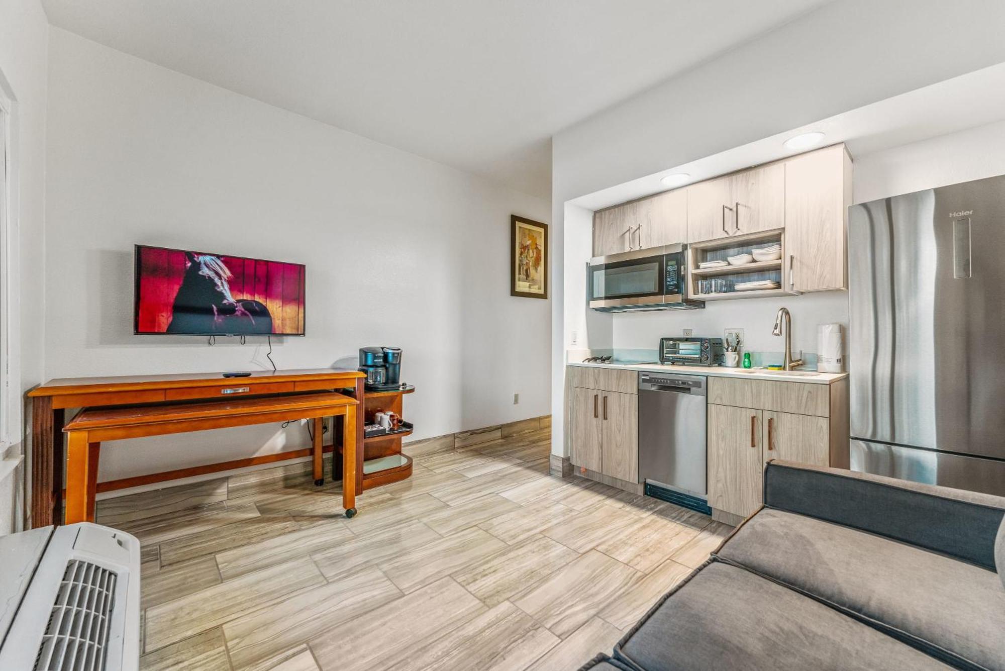 Tempe Corner Apartment Studio King Bed Экстерьер фото