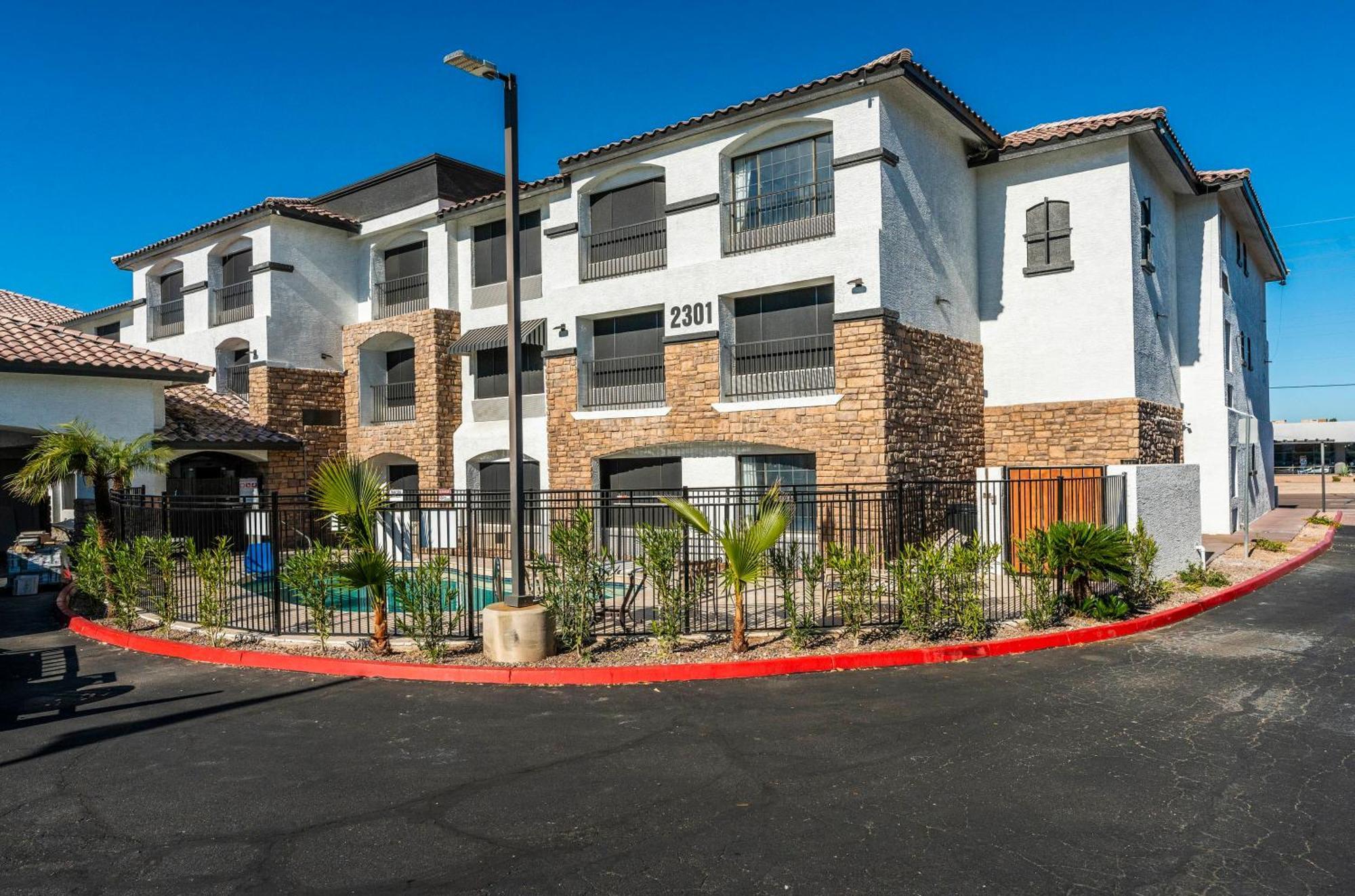 Tempe Corner Apartment Studio King Bed Экстерьер фото
